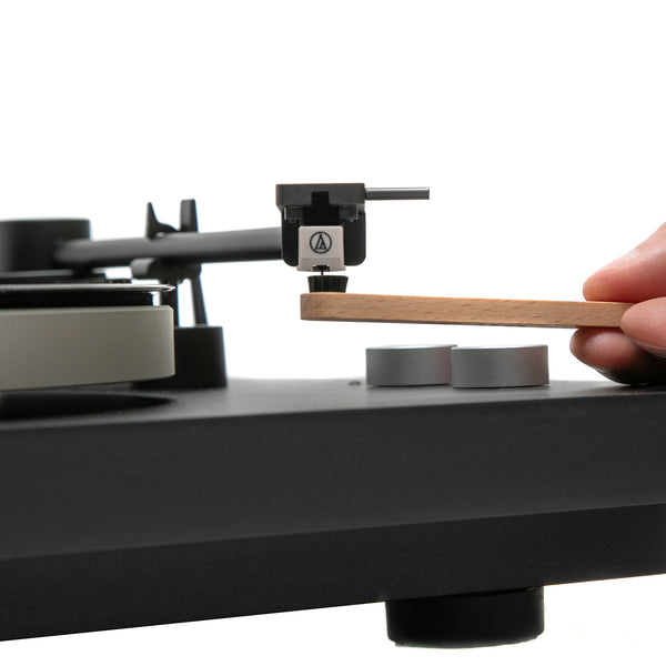 Kanto Vinyl 2-in-1 Carbon Fiber Record & Stylus Cleaning Brush - Wood