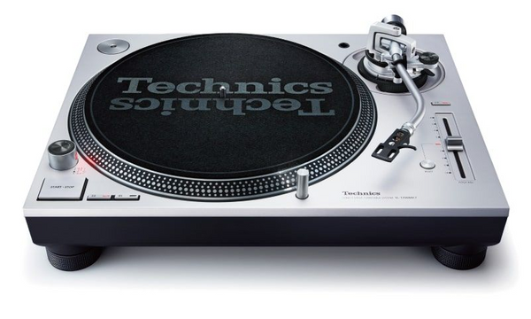 SL-1210MK7 Direct Drive Turntable System in Silver