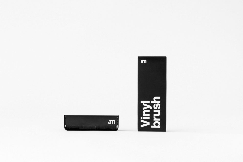 Anti-static vinyl brush
